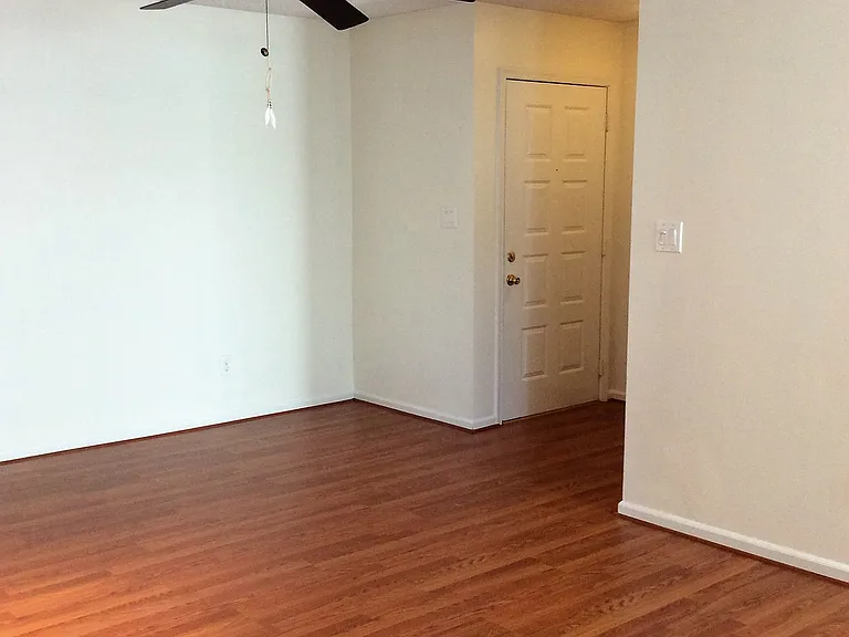 604 Shoreham Ct #204 — Photo 5