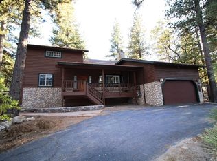 3310 Hummingbird Ct, Running Springs Area, CA 92382