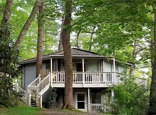 101 Woodhaven Dr, Hampton, TN 37658