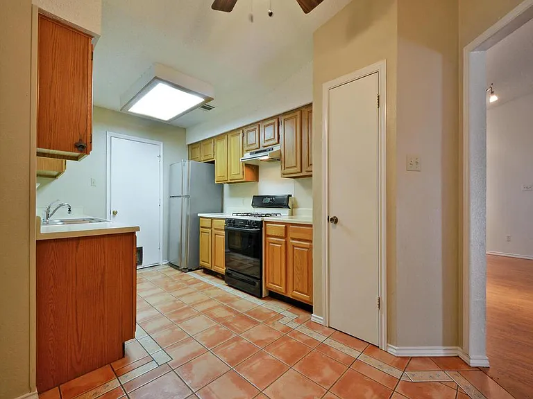 7403 Dallas Dr — Photo 13
