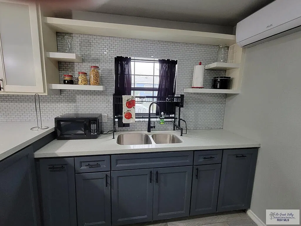 1 bed, 1.0 bath, 525 sqft, $900 — Photo 3
