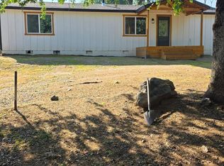 1248 Crane Ln, Squaw Valley, CA 93675