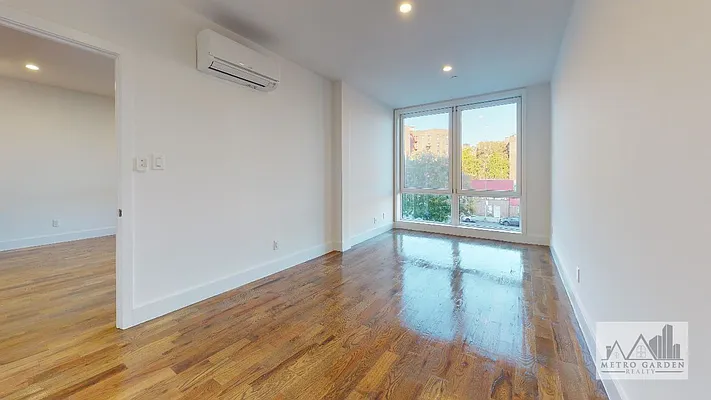 Rented by Metro Garden Realty NYC | media 35
