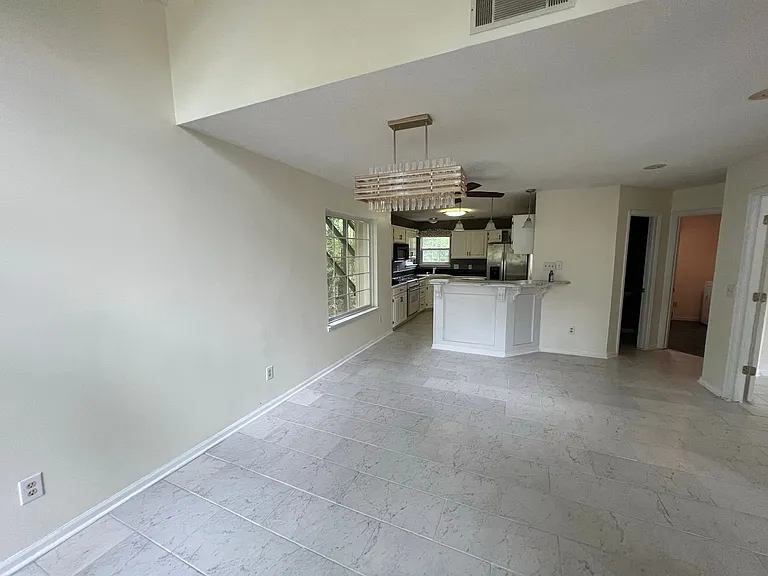 1635 Pondside Dr — Photo 14