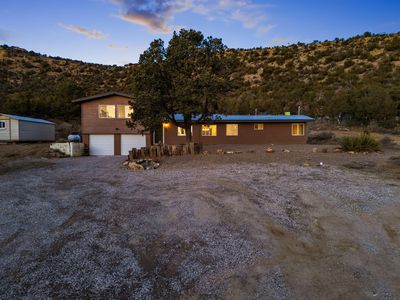 145 Rincon Loop Rd, Tijeras, NM, 87059