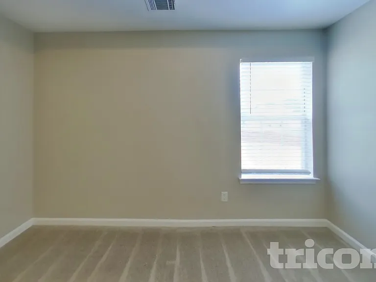 7587 Poplar Falls St — Photo 12