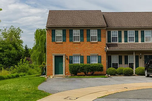 18-32 S Whisper Ln Photo 1
