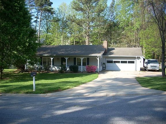 street view, wrap around drive on right