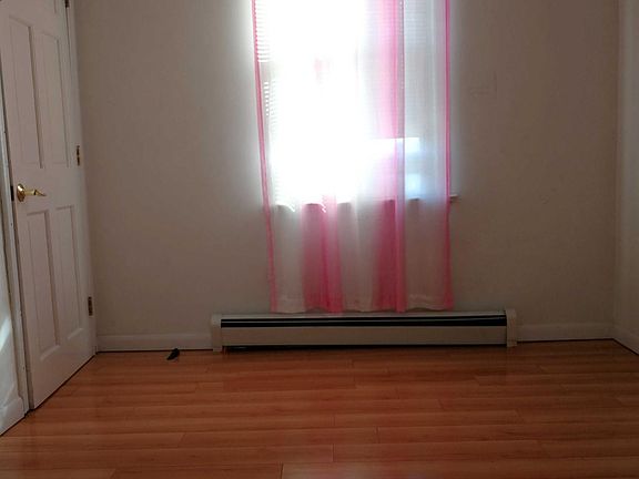 3rd image of 121 Maryland Ave #2F