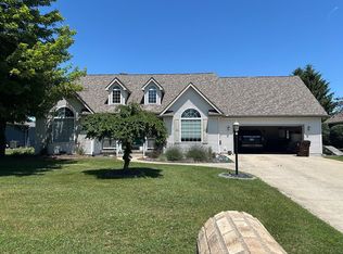 384 Marlow Dr, Liberty Center, OH 43532