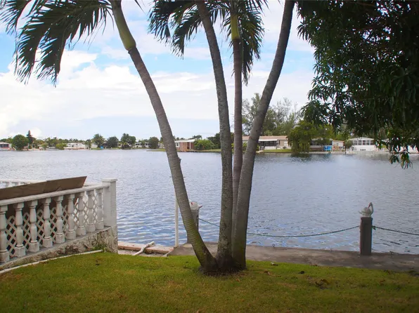 5720 Lagoon Drive, Fort Lauderdale, FL 33312