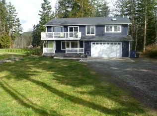 35 Edgewater Dr, Camano Island, WA 98282