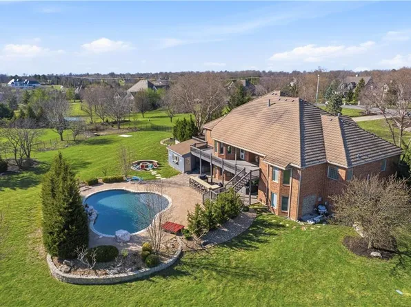 10777 W 179th Ter, Overland Park, KS 66013