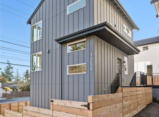 1255 NE 96th St, Seattle, WA 98115