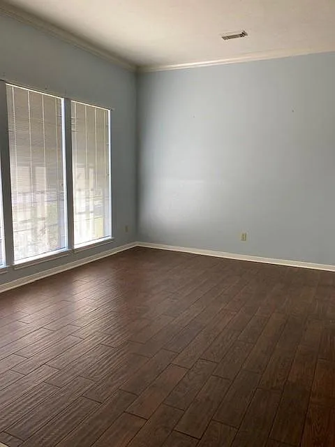 4 bed, 2.0 bath, 2219 sqft, $2,650 — Photo 4