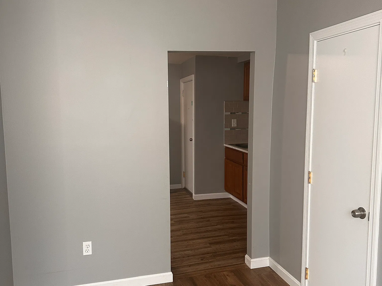 1 bed, 750 sqft, $1,500 — Photo 3