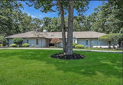 2nd image of 1582 Beaver Hollow Dr