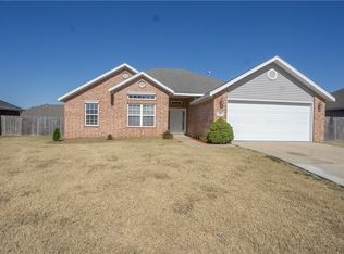 488 Buckboard Rd, West Fork, AR 72774