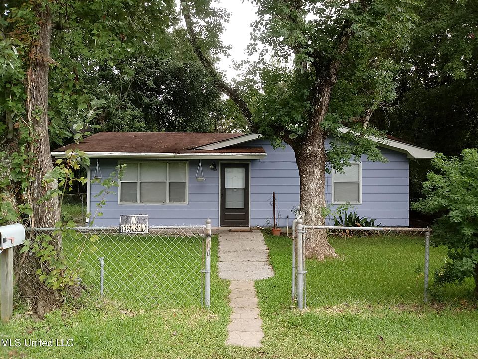 1st image of 2031 32nd St #810N-01-038.000
