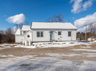 733 S Stark Hwy, Weare, NH 03281
