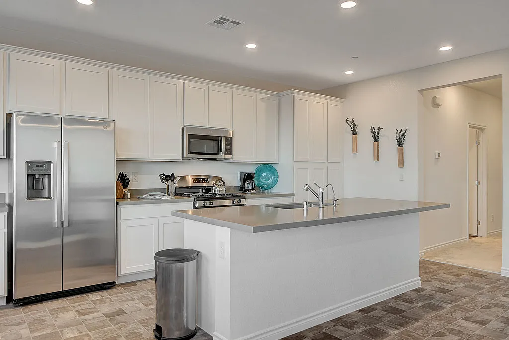 2 bed, 1400 sqft, $3,849 — Photo 3