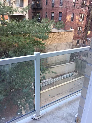 Rented by 18 REALTY | media 23