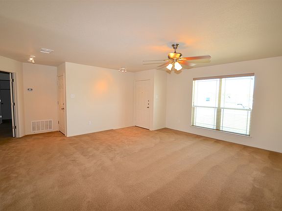 5th image of 3512 Rock Island St