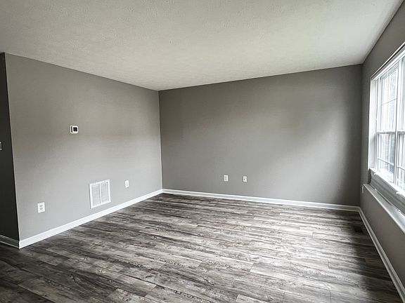 2nd image of 174 Equestrian Dr