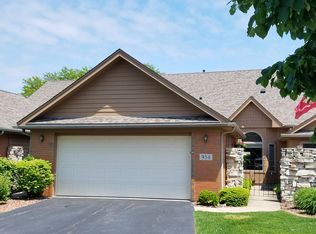 954 Cornwallis Ln, Munster, IN