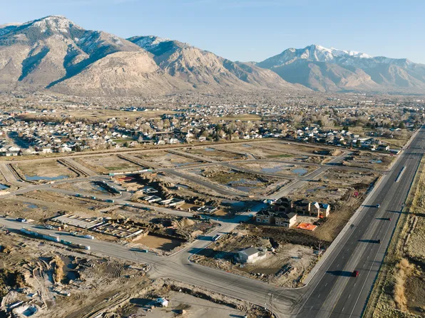 Homes Available Soon, Lomond Heights