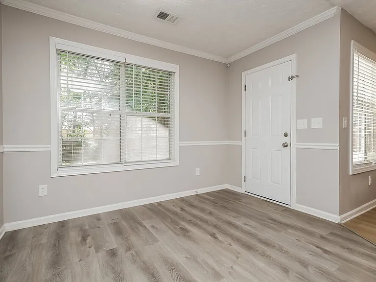 308 Kellys Walk — Photo 11