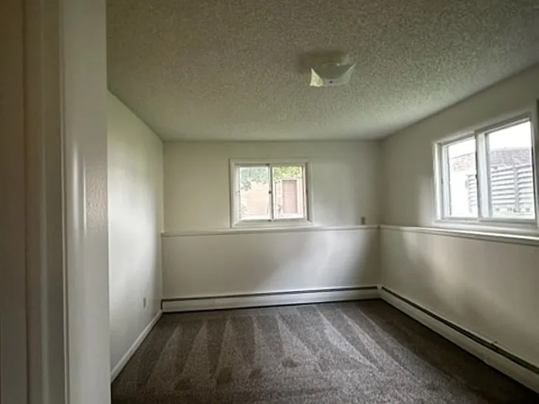 1404 Yellowstone Ave — Photo 1