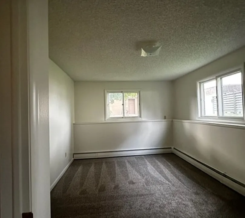 1404 Yellowstone Ave