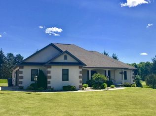 600 S Classic Dr, Gaylord, MI