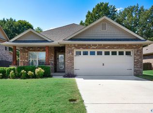 3012 Magnolia Leaf Cir SE, Owens Cross Roads, AL 35763