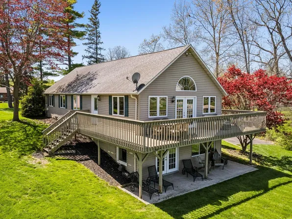 2155 Chickasaw Dr, London, OH 43140