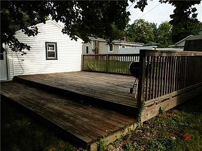 3rd image of 409 S Grace Ave