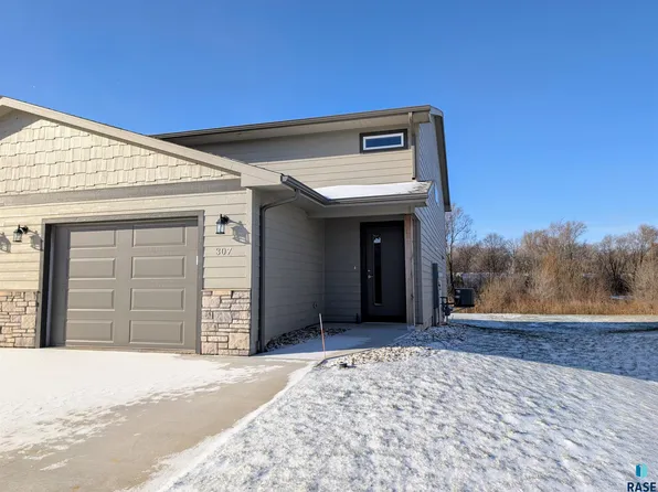 307 N Heron Pl, Sioux Falls, SD 57107