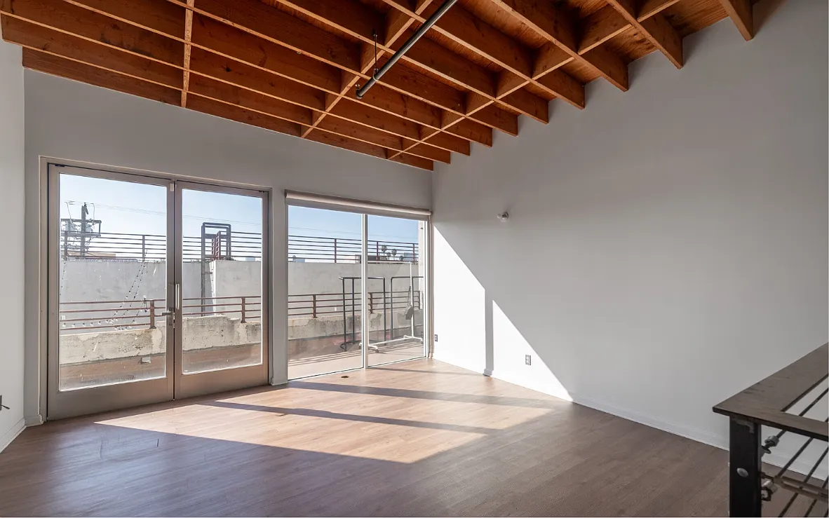 WM Lofts — Photo 4