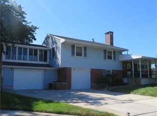 1835 Pinehurst Rd, Bethlehem, PA 18018