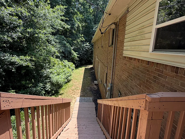 109 James Dr — Photo 35