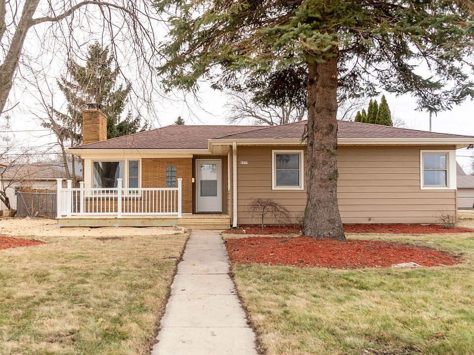 1st image of 4065 S Lake Dr