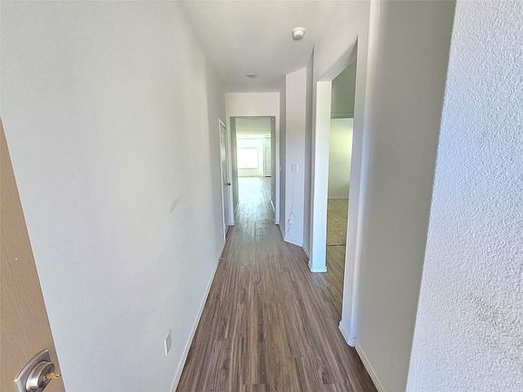 4th image of 1521 Brueggerhoff Rd