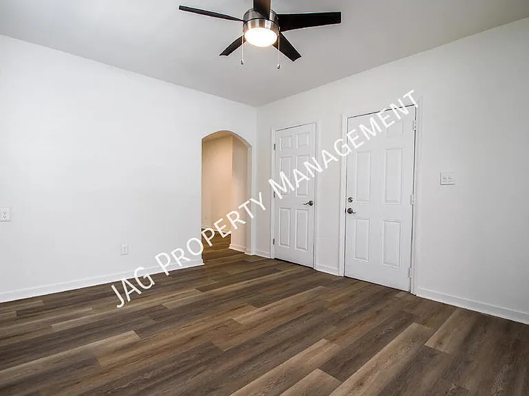 2892 College St #2 — Photo 8