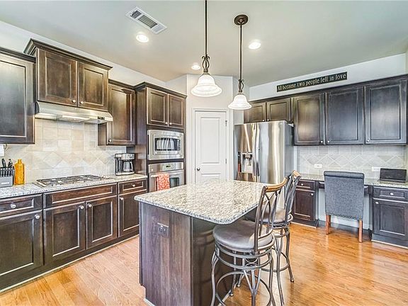 4th image of 116 Olde Heritage Way