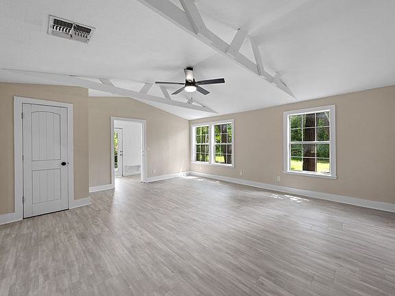 3rd image of 242 Lillian Dr