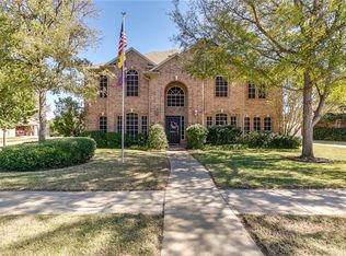 1009 Garden Ridge Dr, Burleson, TX 76028