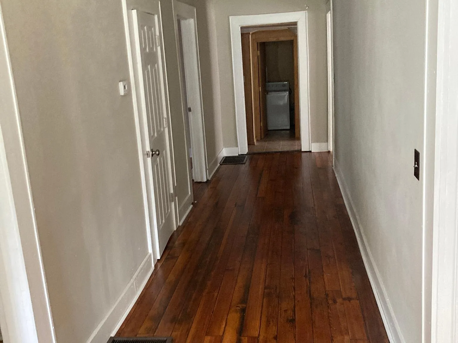 2215 Senate St — Photo 3