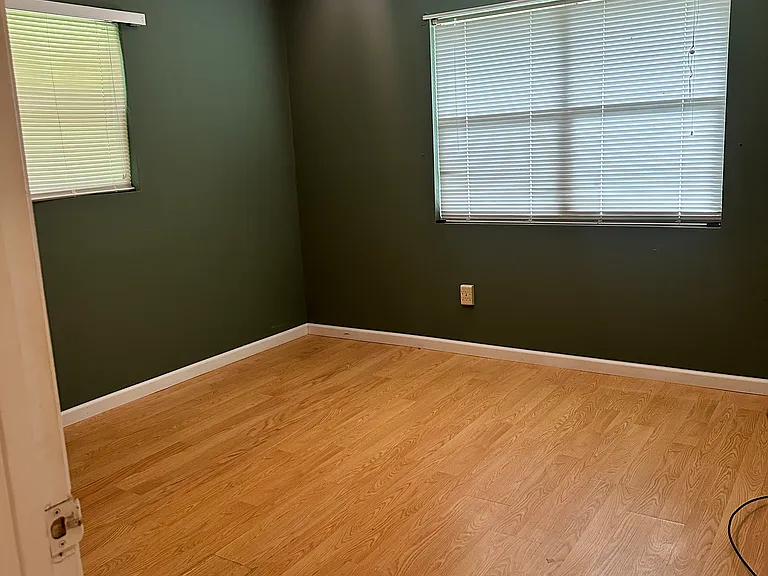1008 Oak St — Photo 13