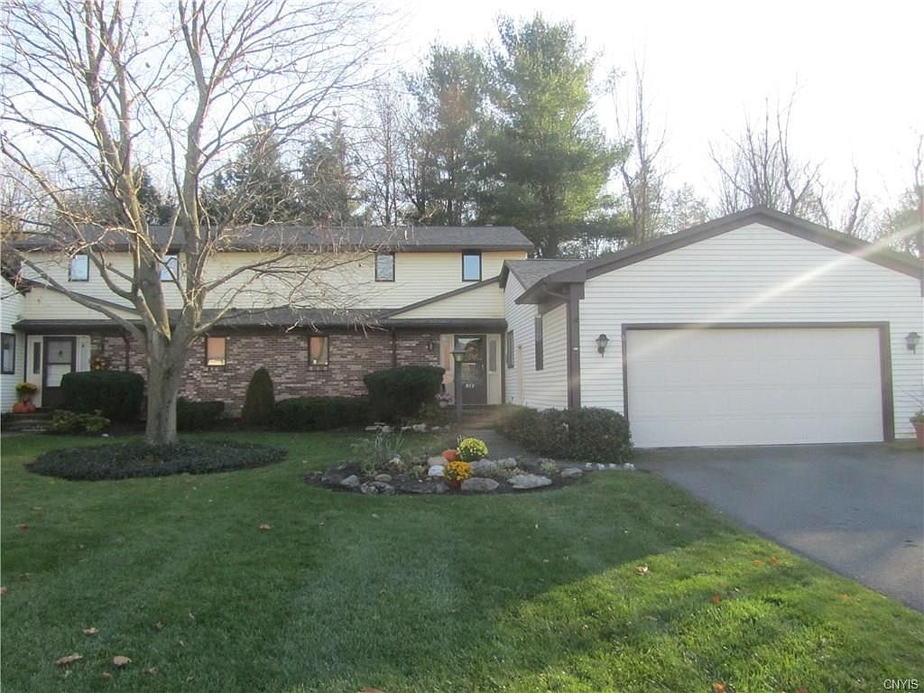 817 Kimry Moor, Fayetteville, NY 13066 Zillow